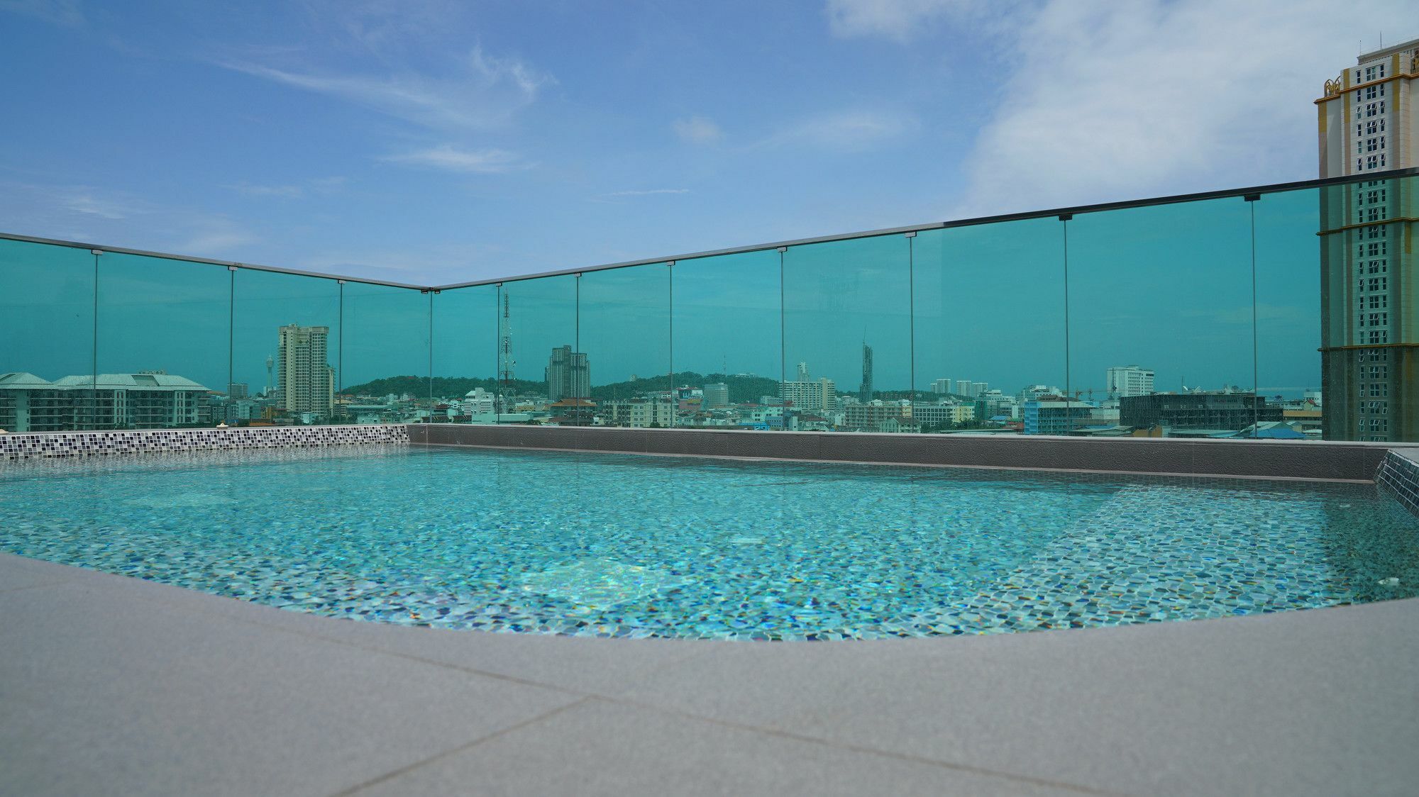 Urban Attitude Apartment Pattaya Bagian luar foto