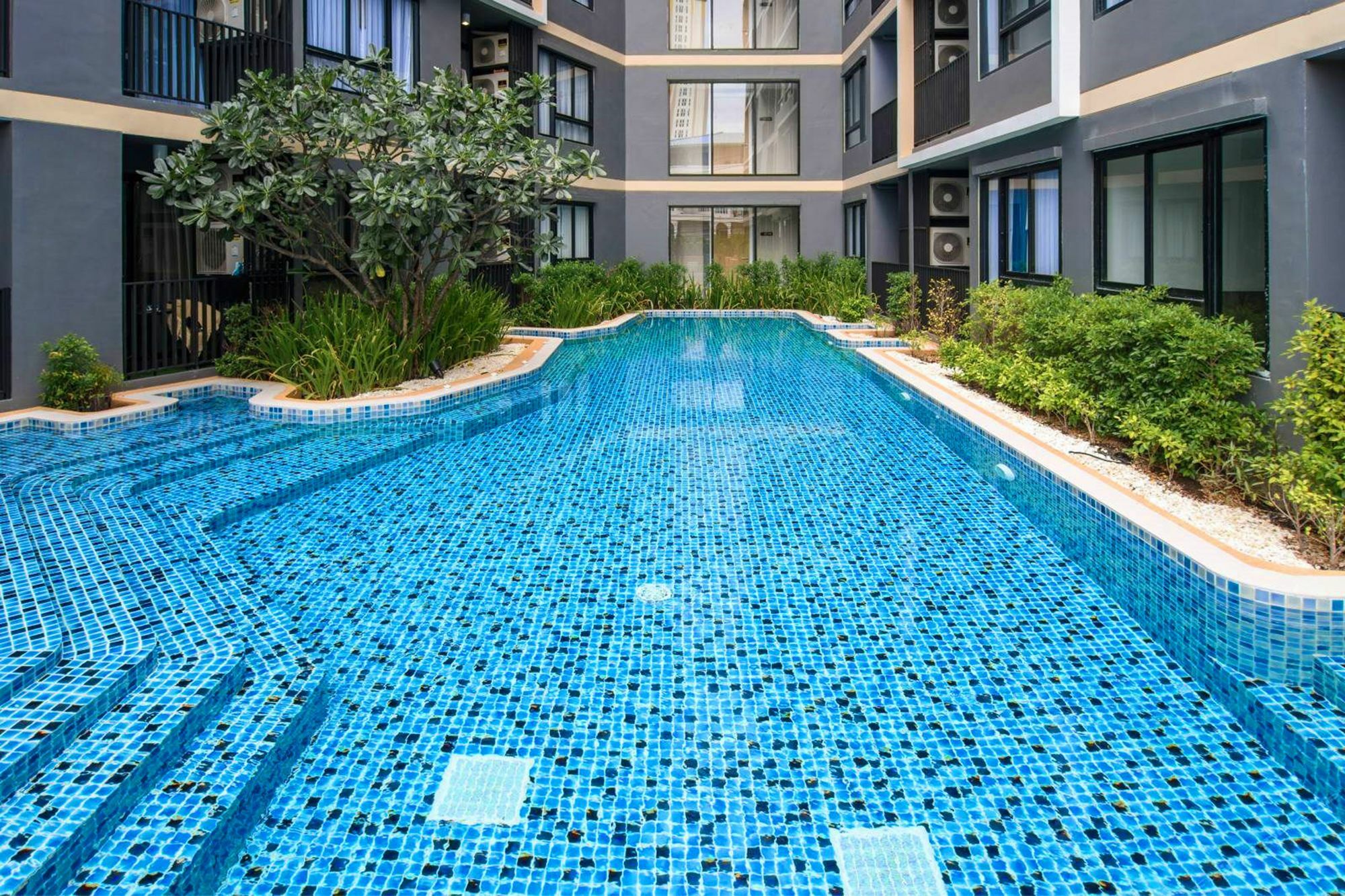 Urban Attitude Apartment Pattaya Bagian luar foto