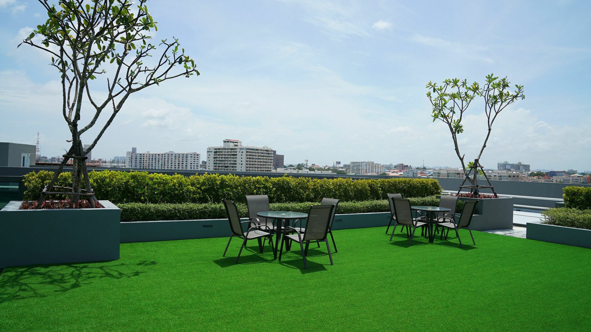 Urban Attitude Apartment Pattaya Bagian luar foto